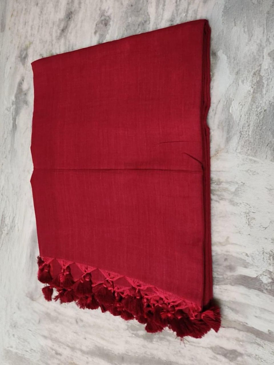 Deep Red Plain Soft Cotton Saree With Running Blouse Piece