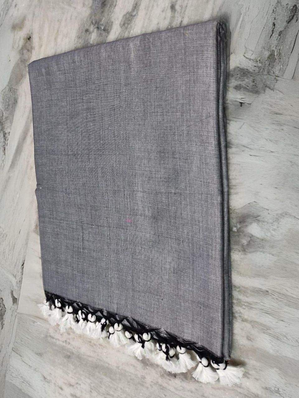 Light Grey Plain Soft Cotton Saree With Running Blouse Piece