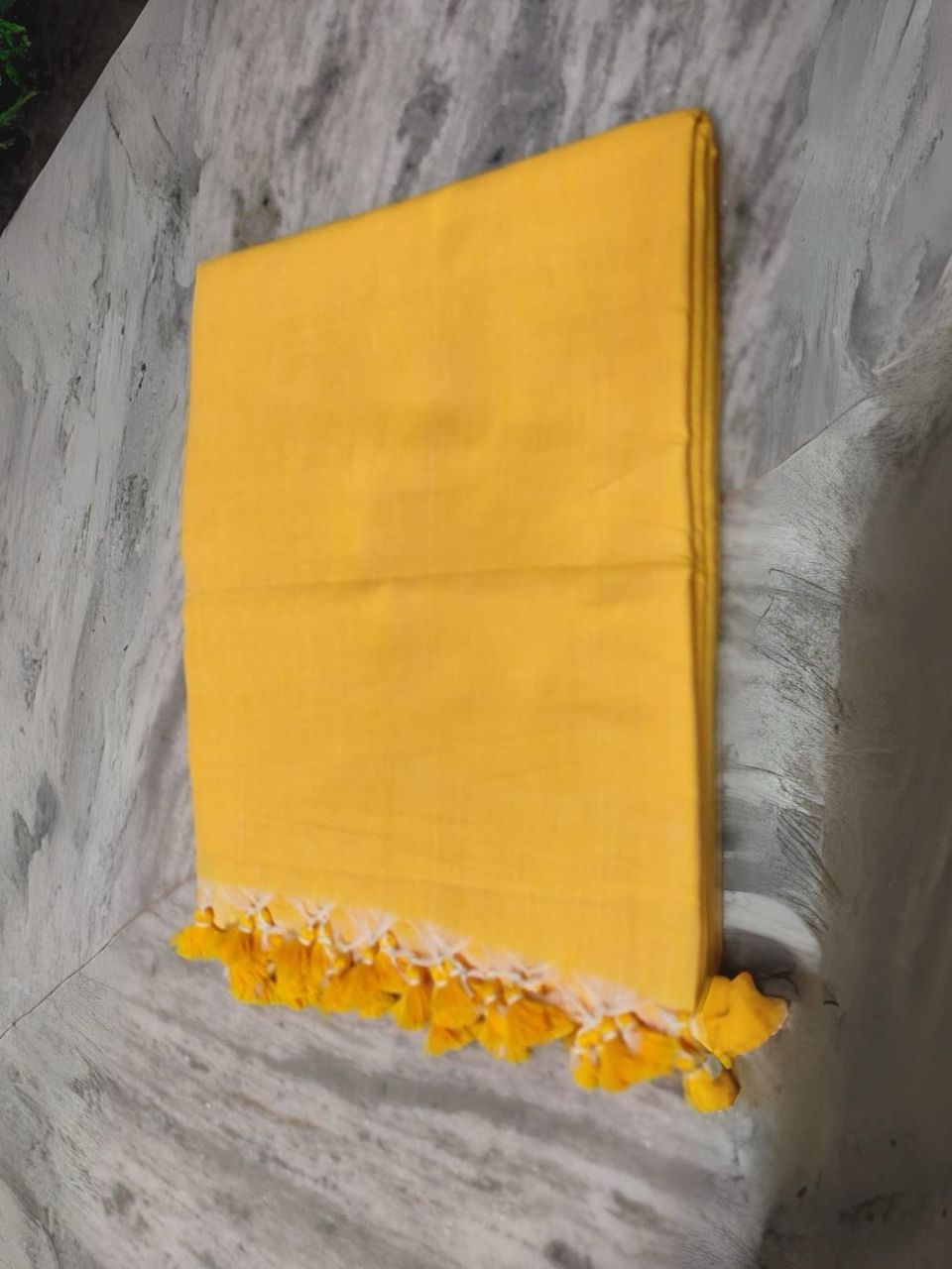 Yellow Plain Soft Cotton Saree With Running Blouse Piece