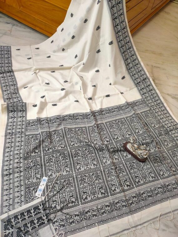 Impressive White Black Intricately Handwoven Nature Unity Pattern