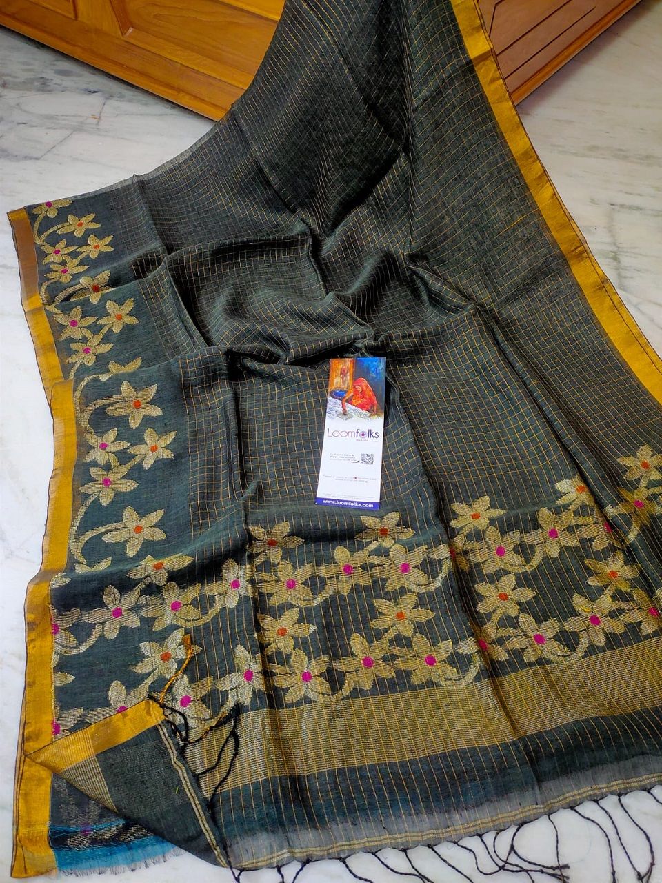 Stunning Grey Handwoven Linen Jamdani Check Floral Design