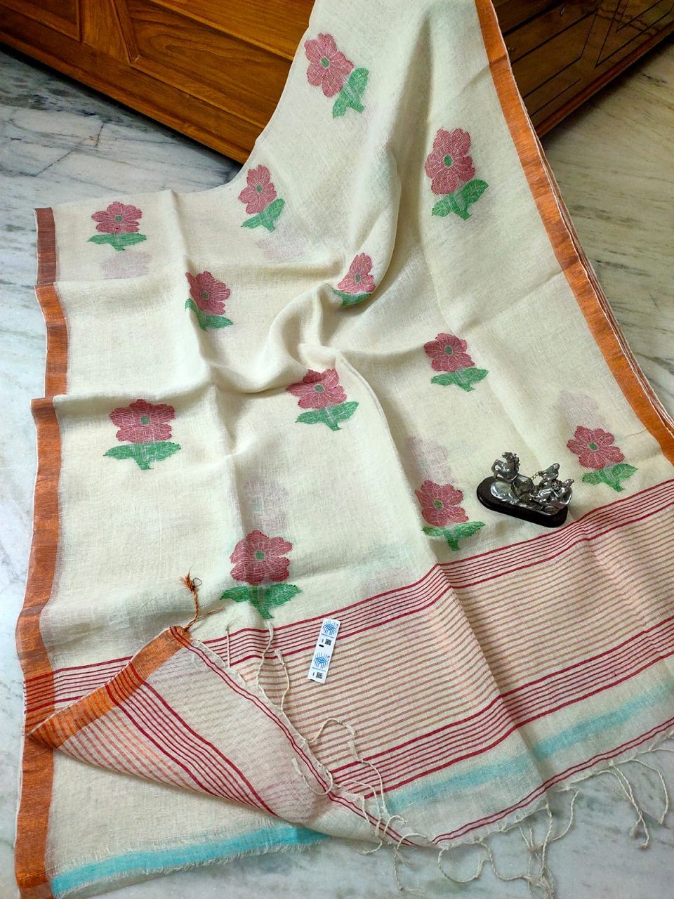 Yellow Mist Floral Design Handwoven Linen Saree with Stripped Pallu