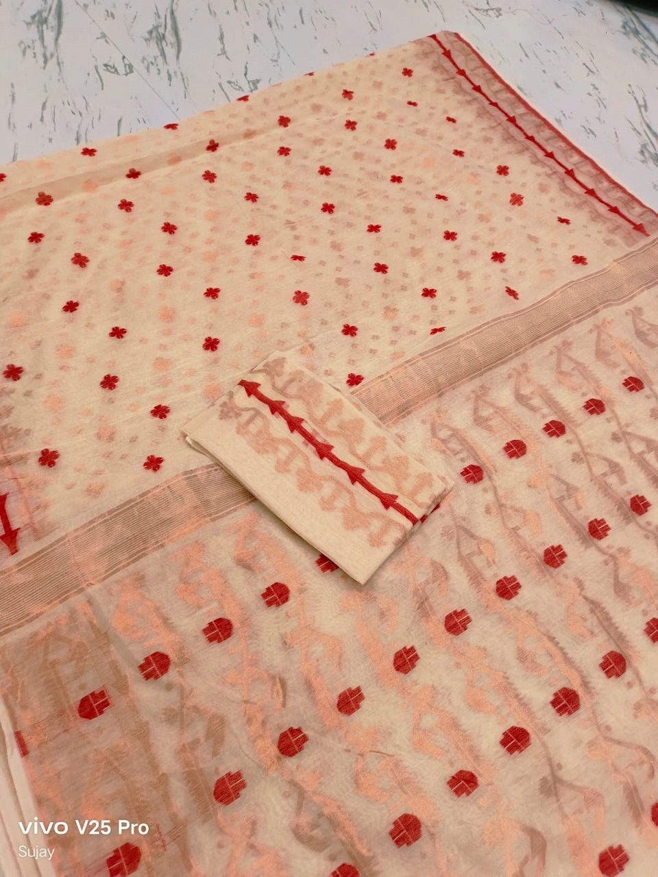 Cream Red Dhakai Jamdani Cotton Silk Saree With Blouse Piece