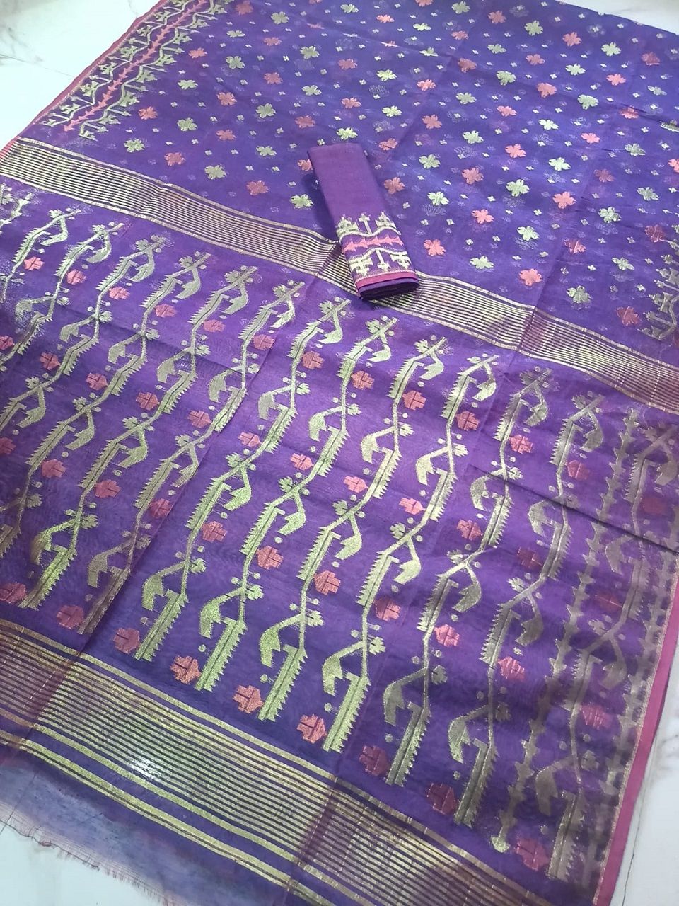 Violet Pink Dhakai Jamdani Cotton Silk Saree With Blouse Piece