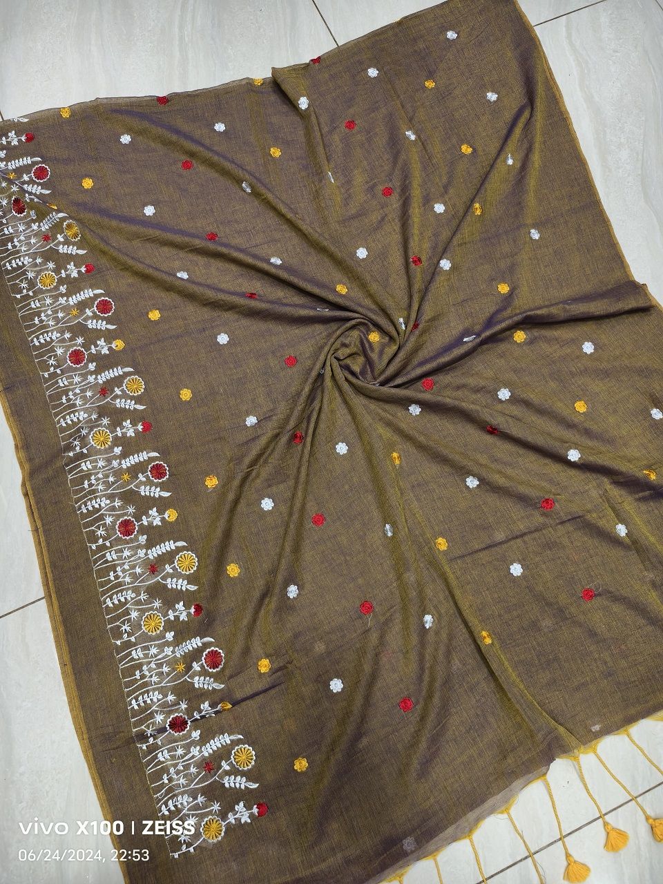 Yellow Black Dual Shade Mul Cotton Embroidery Saree Without Blouse