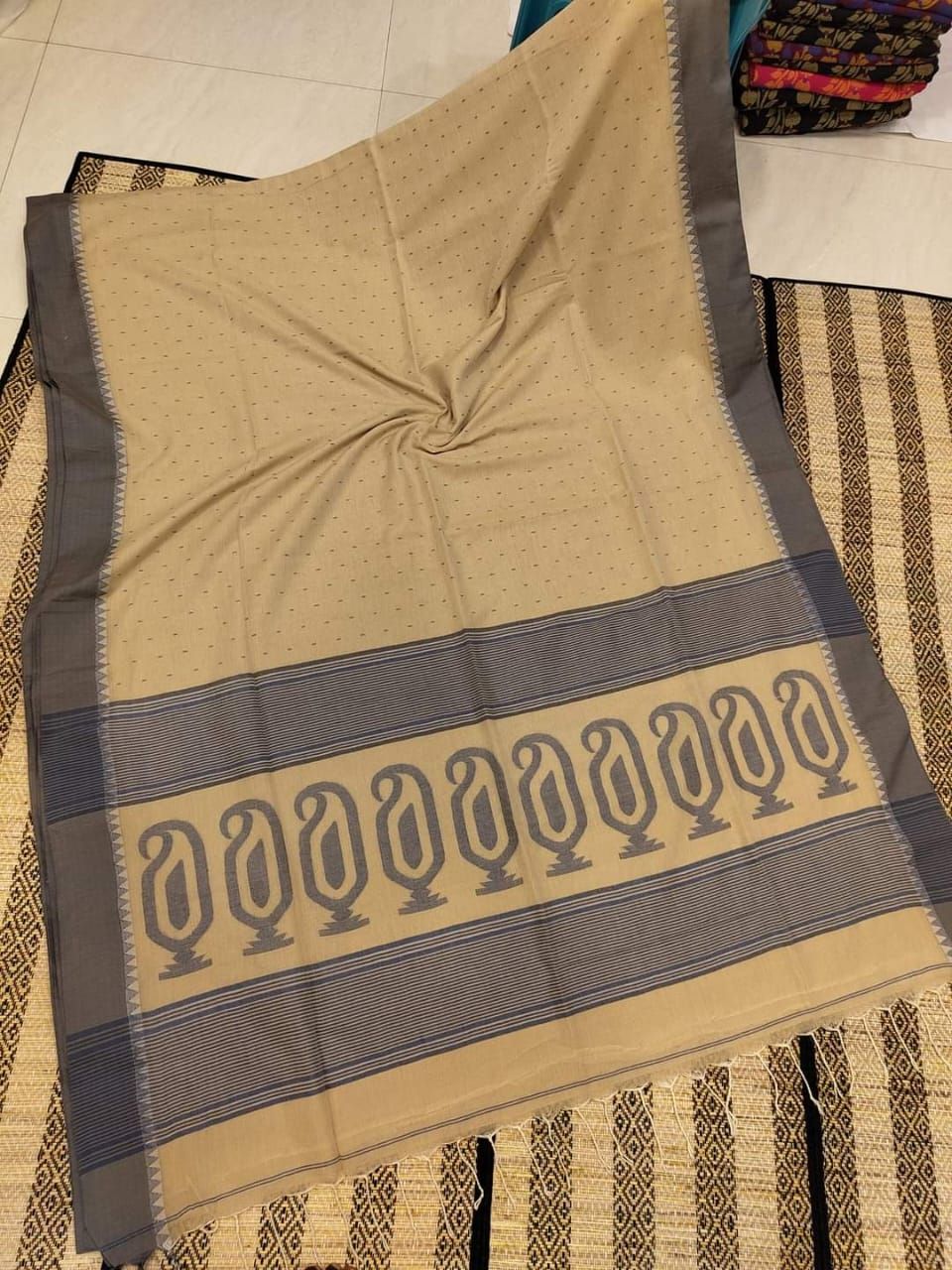 Light Brown Black Cotton Jamdani Saree With Contrast Border
