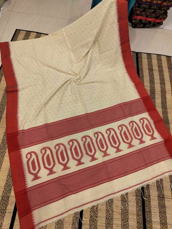 Offwhite Red Cotton Jamdani Saree With Contrast Border