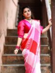Awesome Pink Handwoven Check Linen Saree For All Occassion