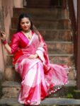 Awesome Pink Handwoven Check Linen Saree For All Occassion