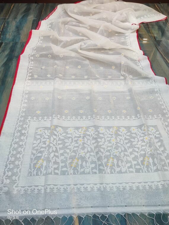 Divine White Muslin Silk Jamdani Handwoven Saree