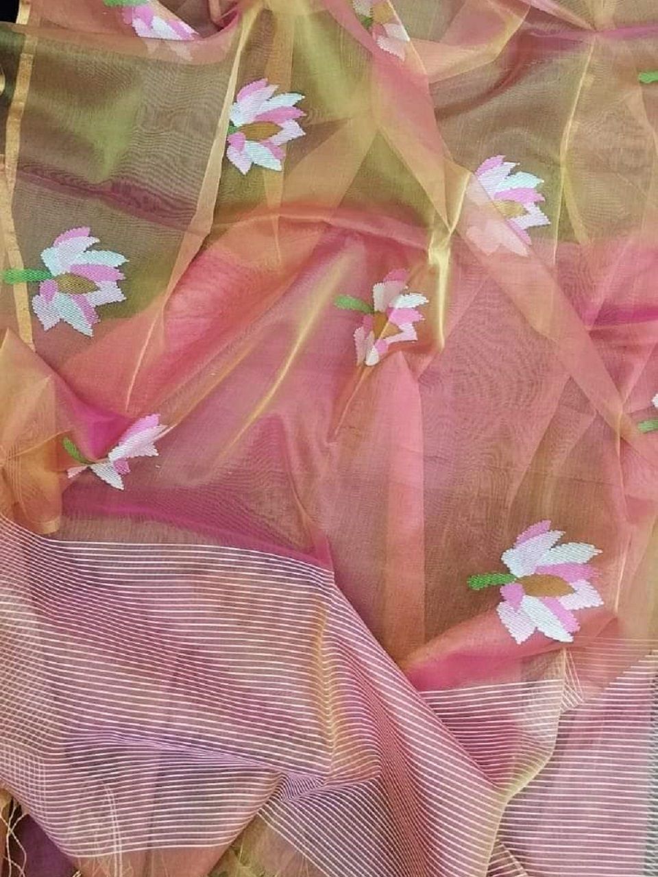 Dual Shade Pink Resham Jamdani Handwoven Saree With Lotus Design
