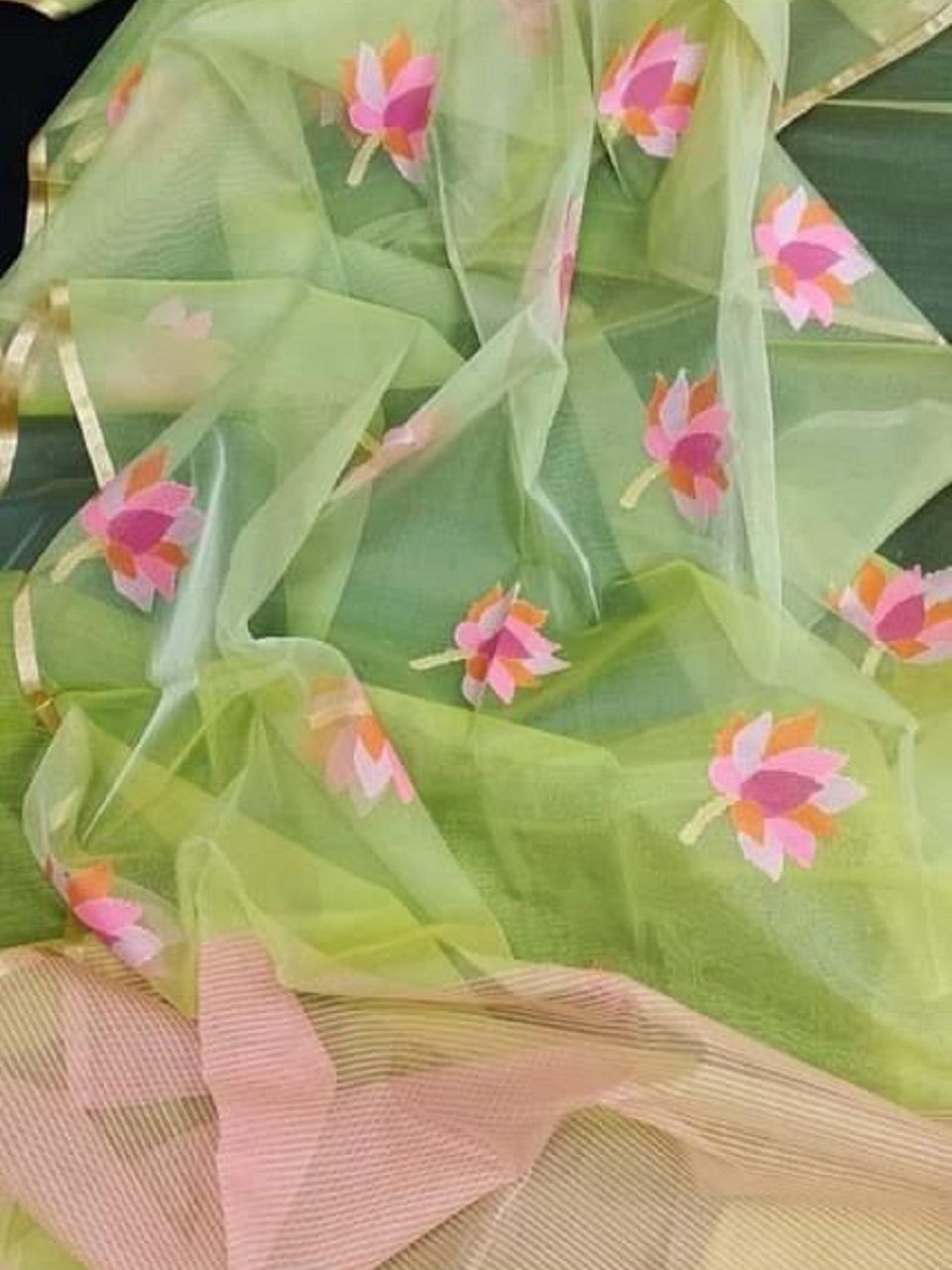 Fresh Grass Green Resham Jamdani Handwoven Saree With Lotus Design