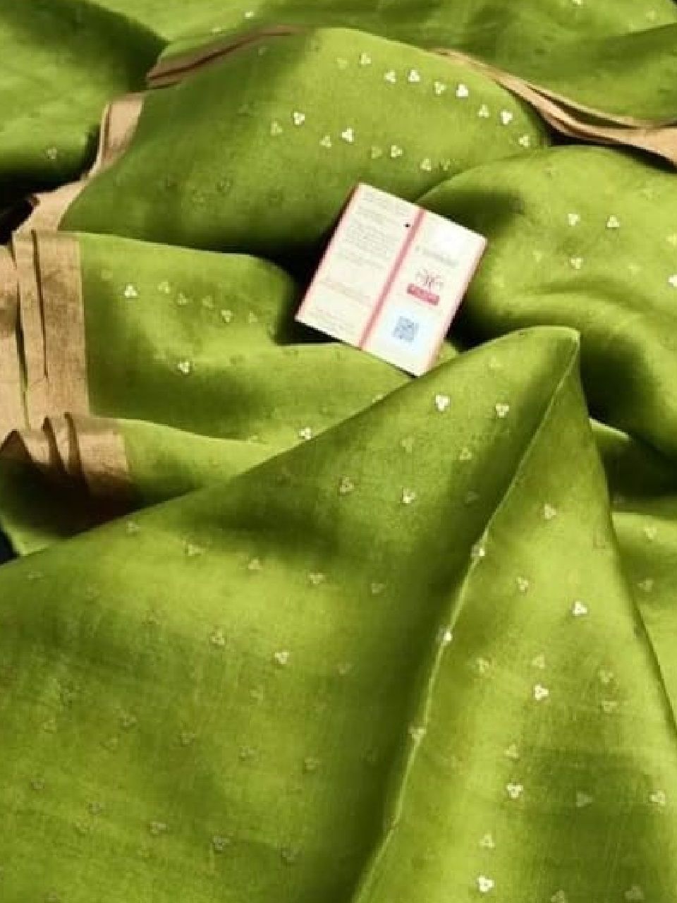 Mehendi Green Glittering Handwoven Resham Muslin Silk Saree