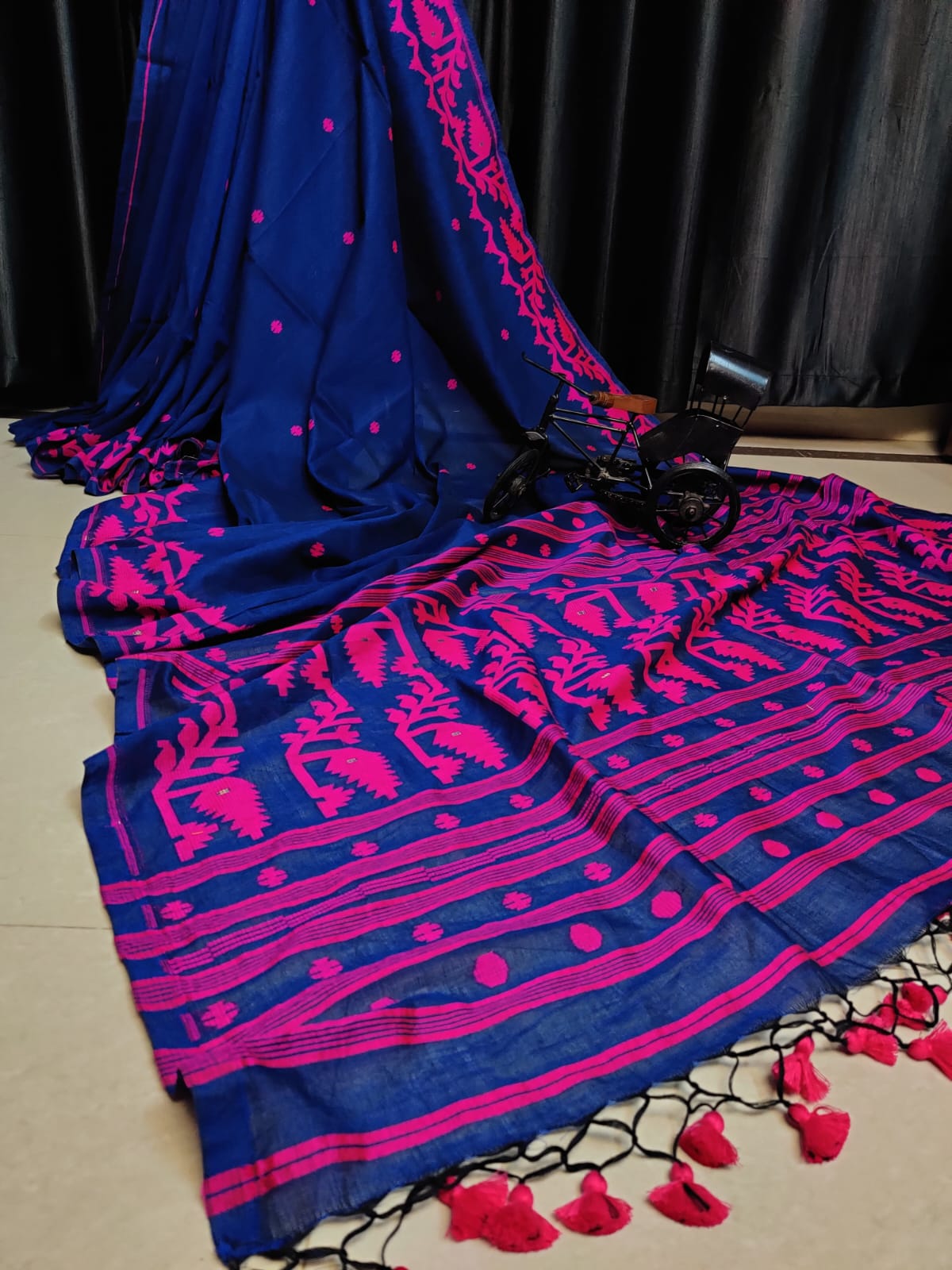 Dark Blue Pink Exclusive Mul Cotton Jamdani Saree