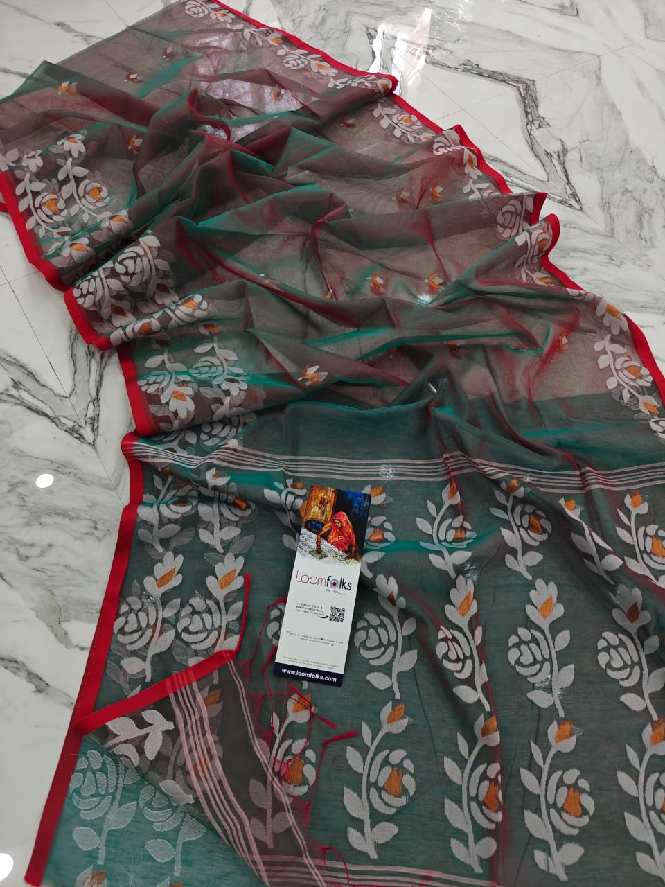 Dual Tone Red Green Resham Rose Muslin Saree With Blouse Piece