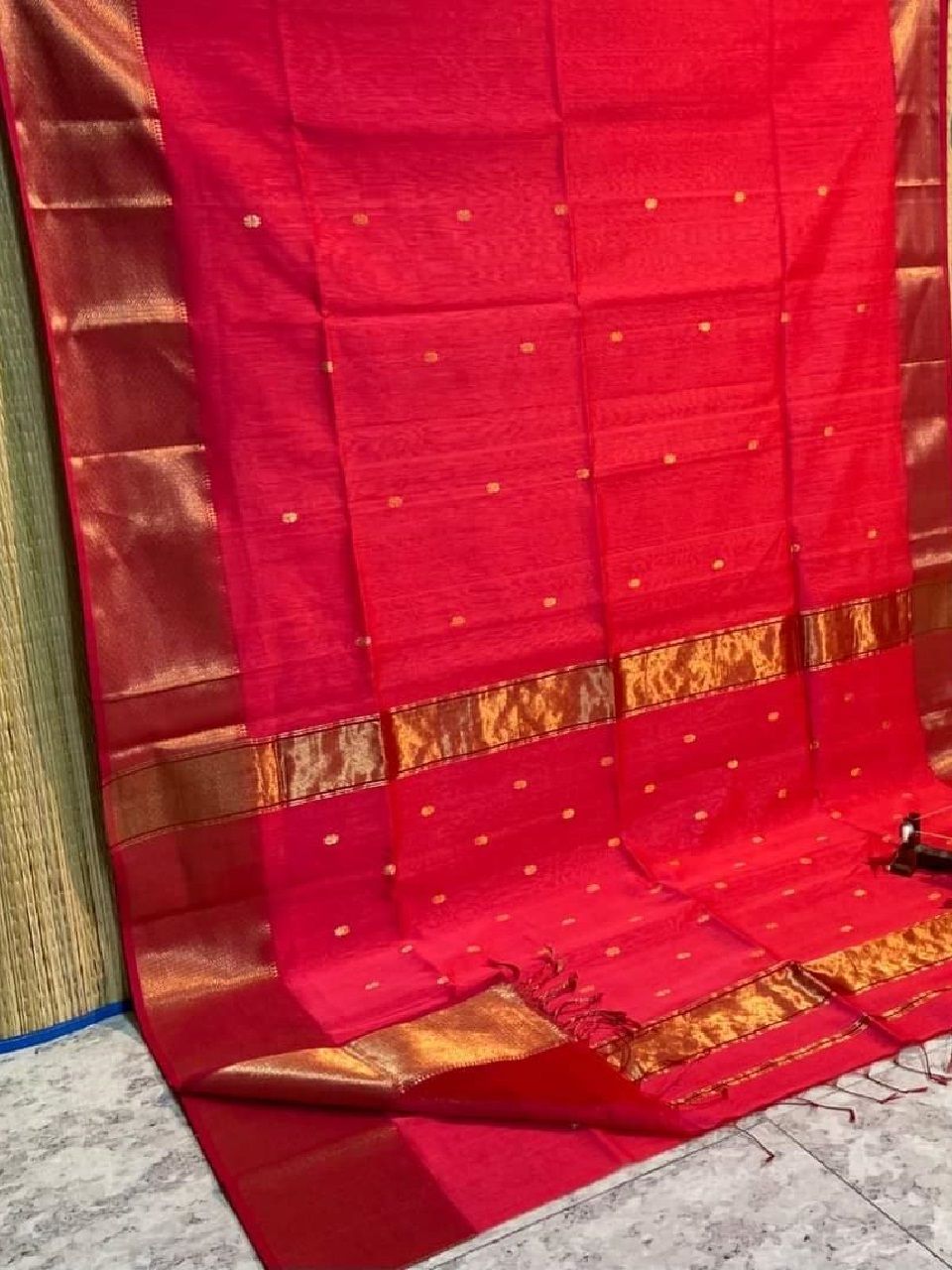 Tomato Red Cotton Silk Saree For Festive Occassion