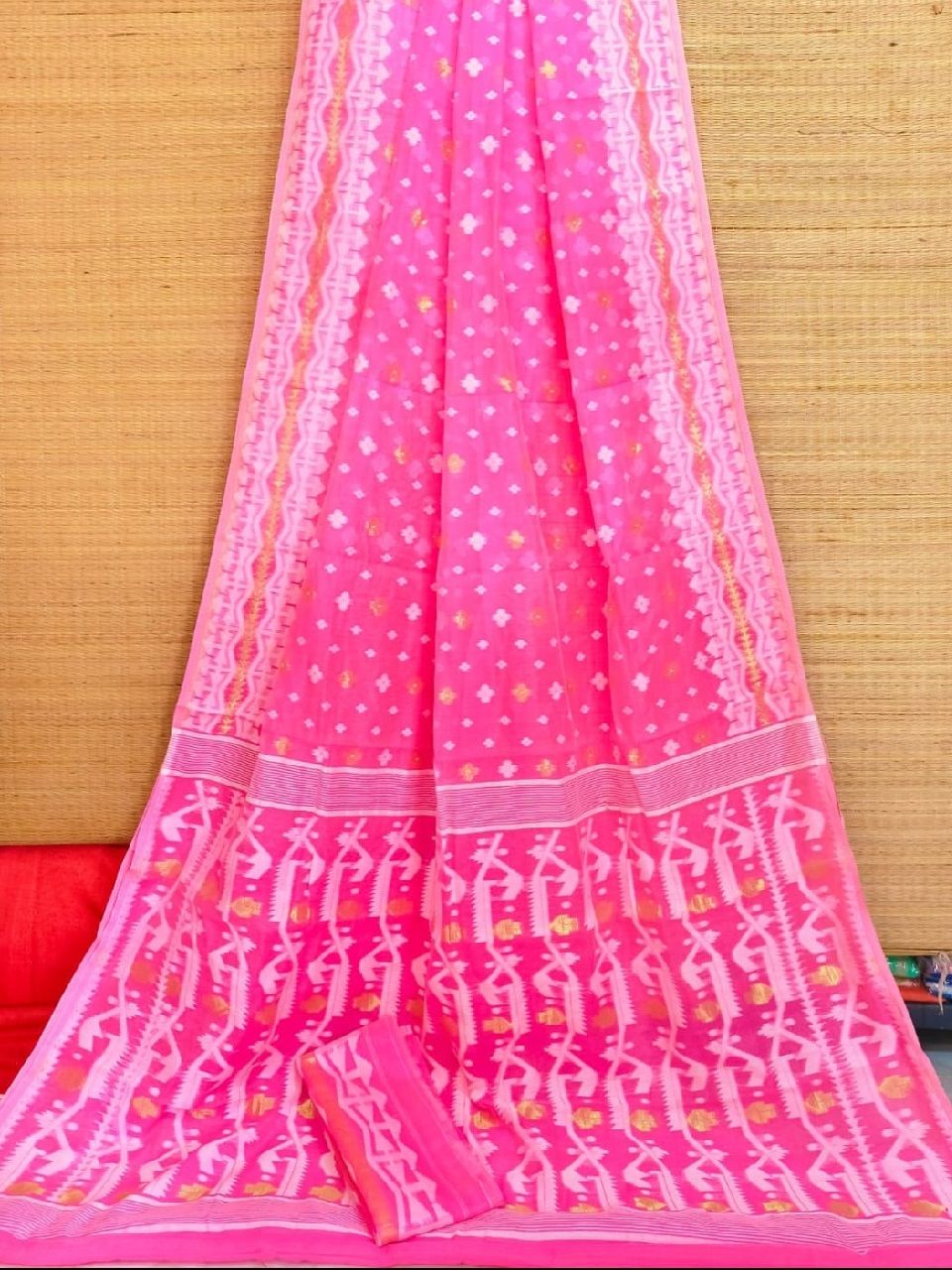 Rani Pink Dhakai Cotton Silk Jamdani Saree With Blouse Piece