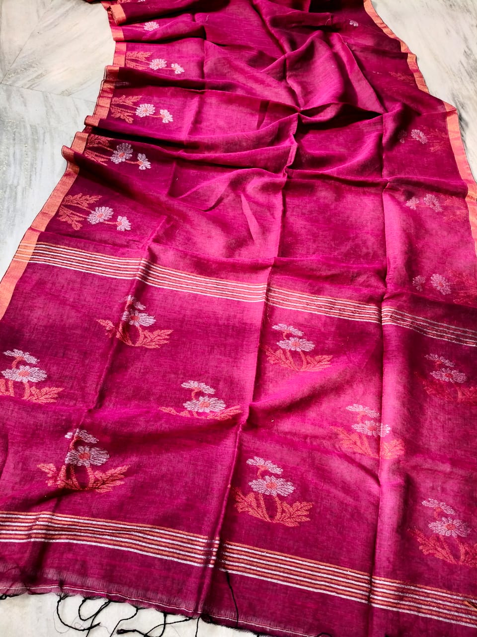 Dazzling Dark Pink Tissue Linen Saree Handwoven With Floral Design