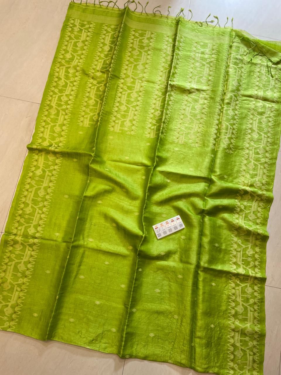 Fresh Grass Green Pure Tussar Silk Bengal Handwoven Saree