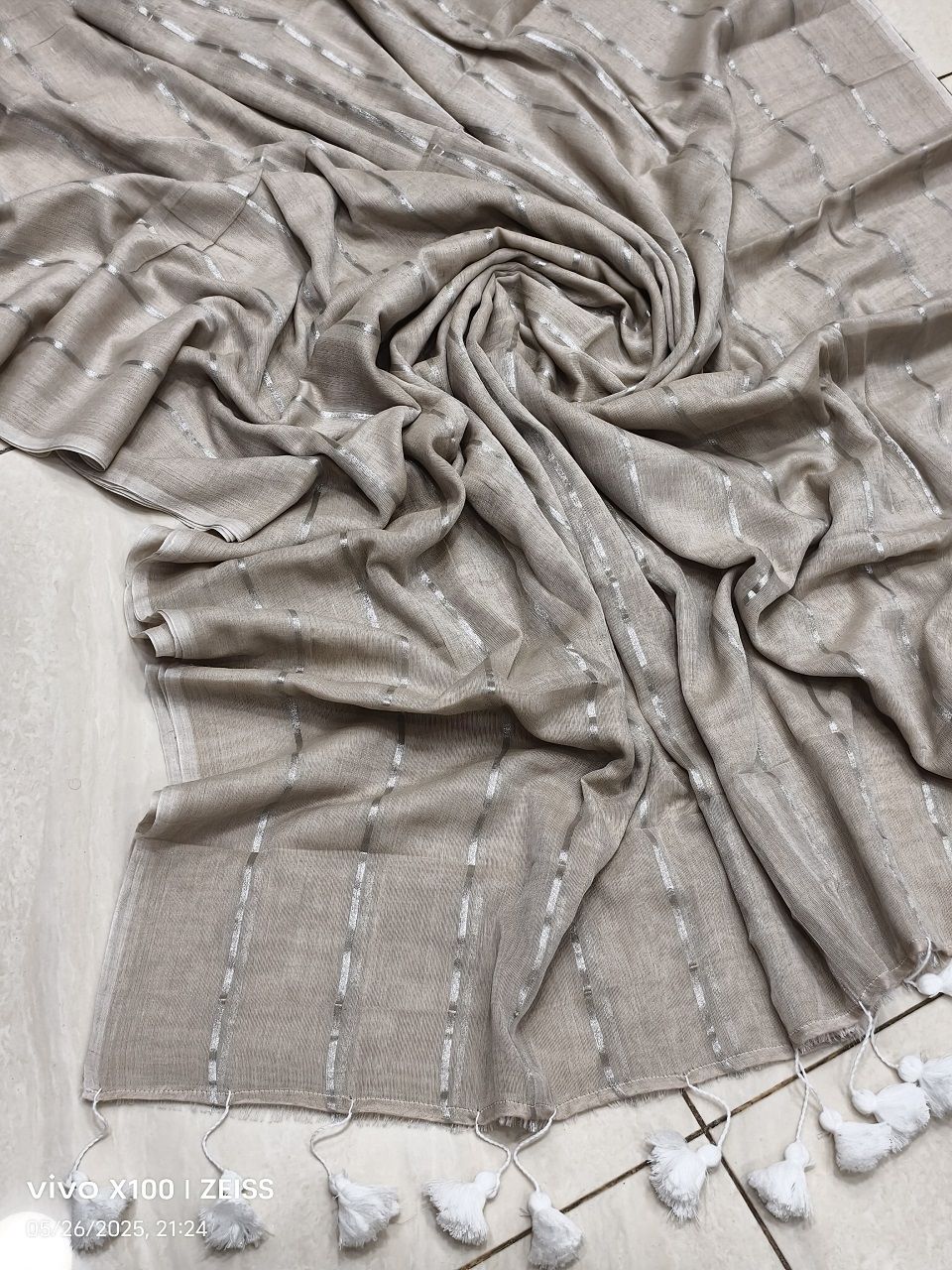 Beige Mul Cotton Zari Stripe Sari Without Blouse Piece