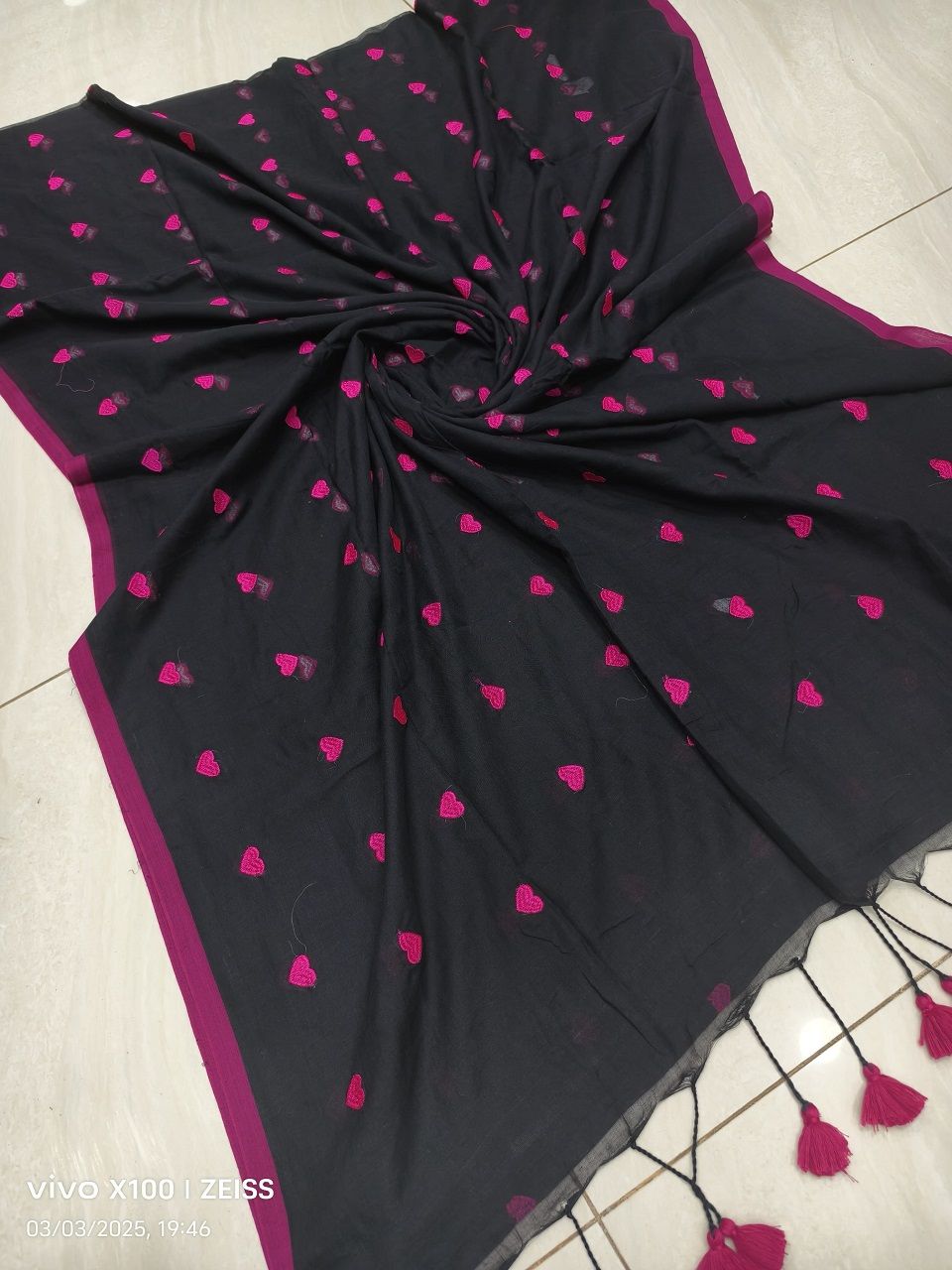 Black Pink Mul Cotton Heart Love Embroidery Saree Without Blouse