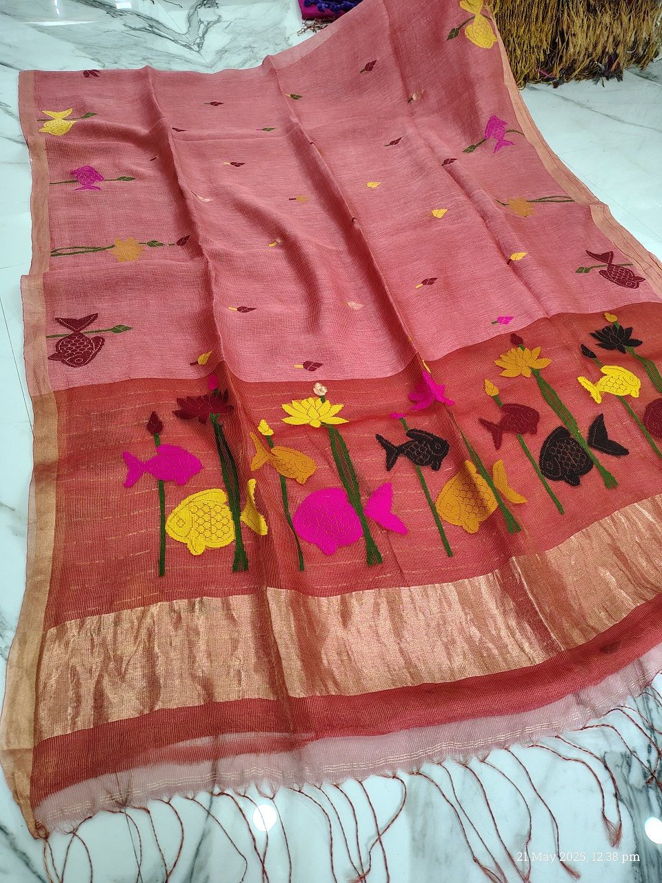 Peach Pink Fish Motif Handwoven Premium Linen Saree1