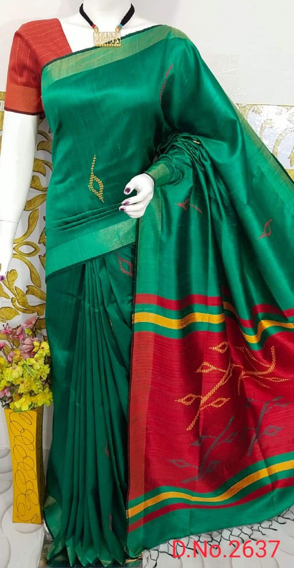 Dazzling Green Red Pure Tussar Dupion Raw Silk Handwoven Saree