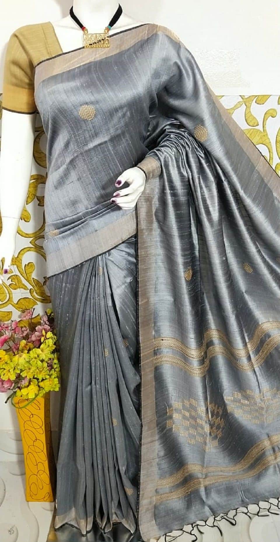 Impressive Silver Grey Handwoven Pure Tussar Dupion Raw Silk Saree