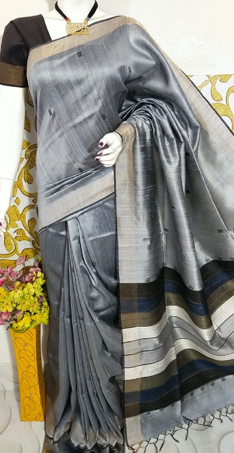 Stunning Grey Black Pure Tussar Dupion Raw Silk Saree