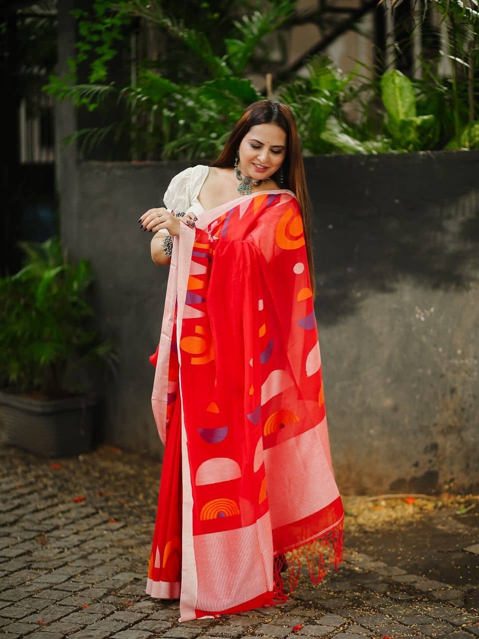 Vibrant Crimson Red Handwoven Cotton Saree With Geometric Elegance