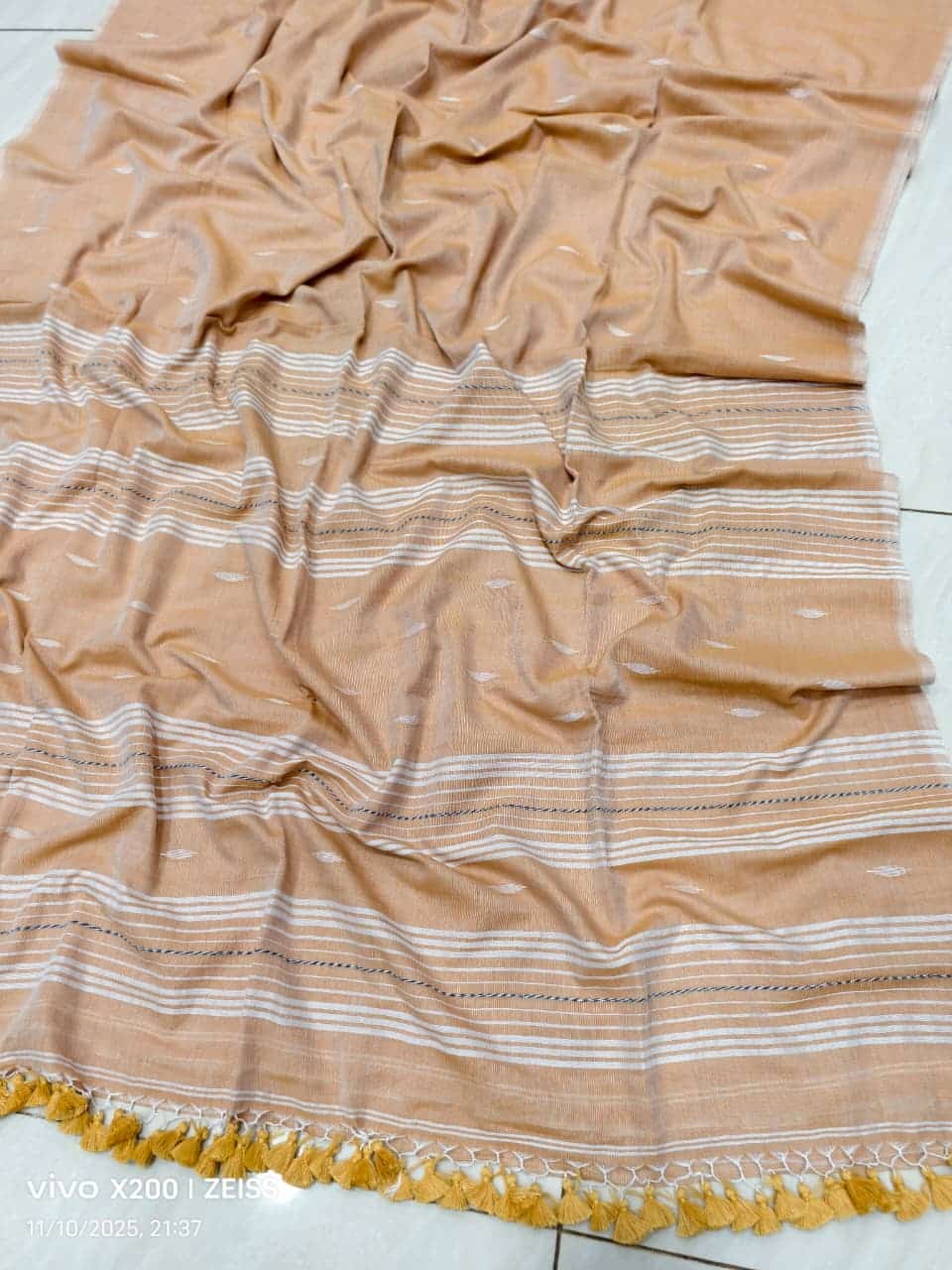 Beige Handloom Cotton Jamdani Saree With Butti Work