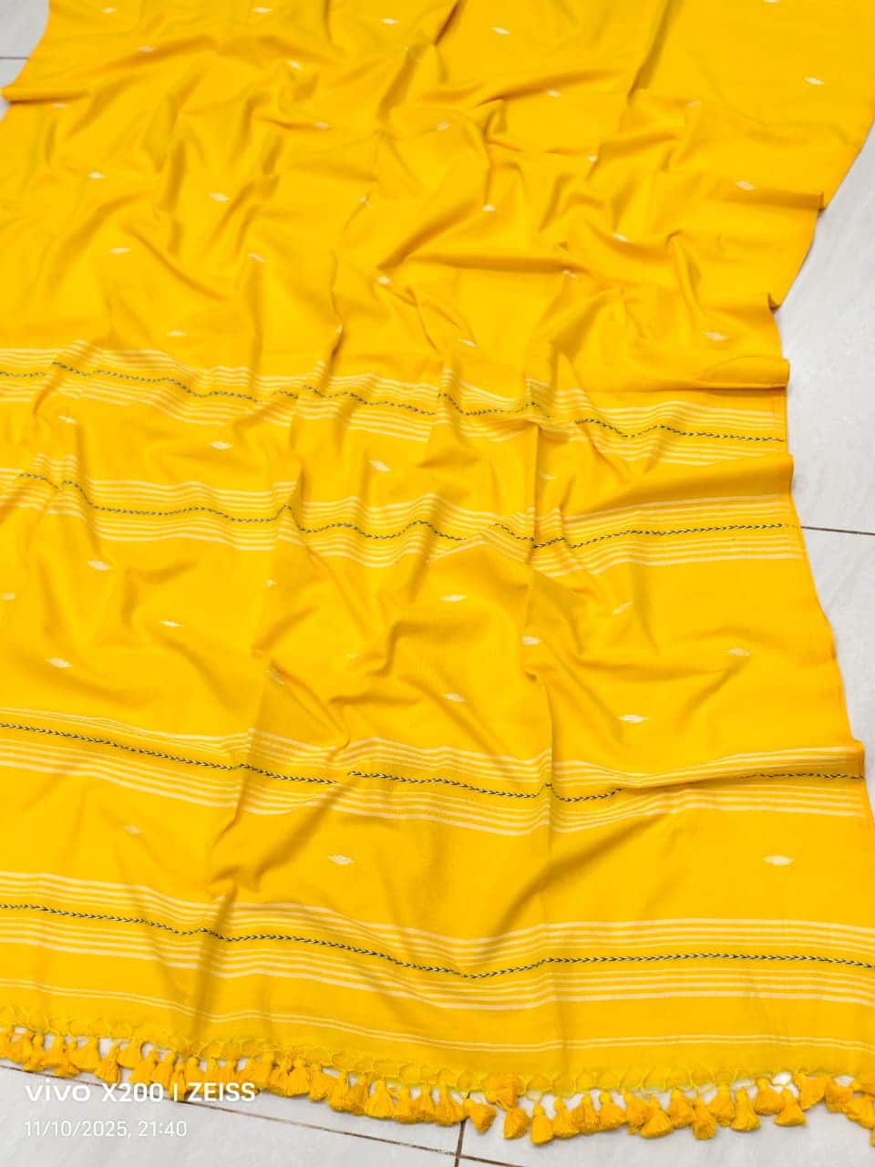 Divine Yellow Handloom Cotton Jamdani Saree With Butti Work
