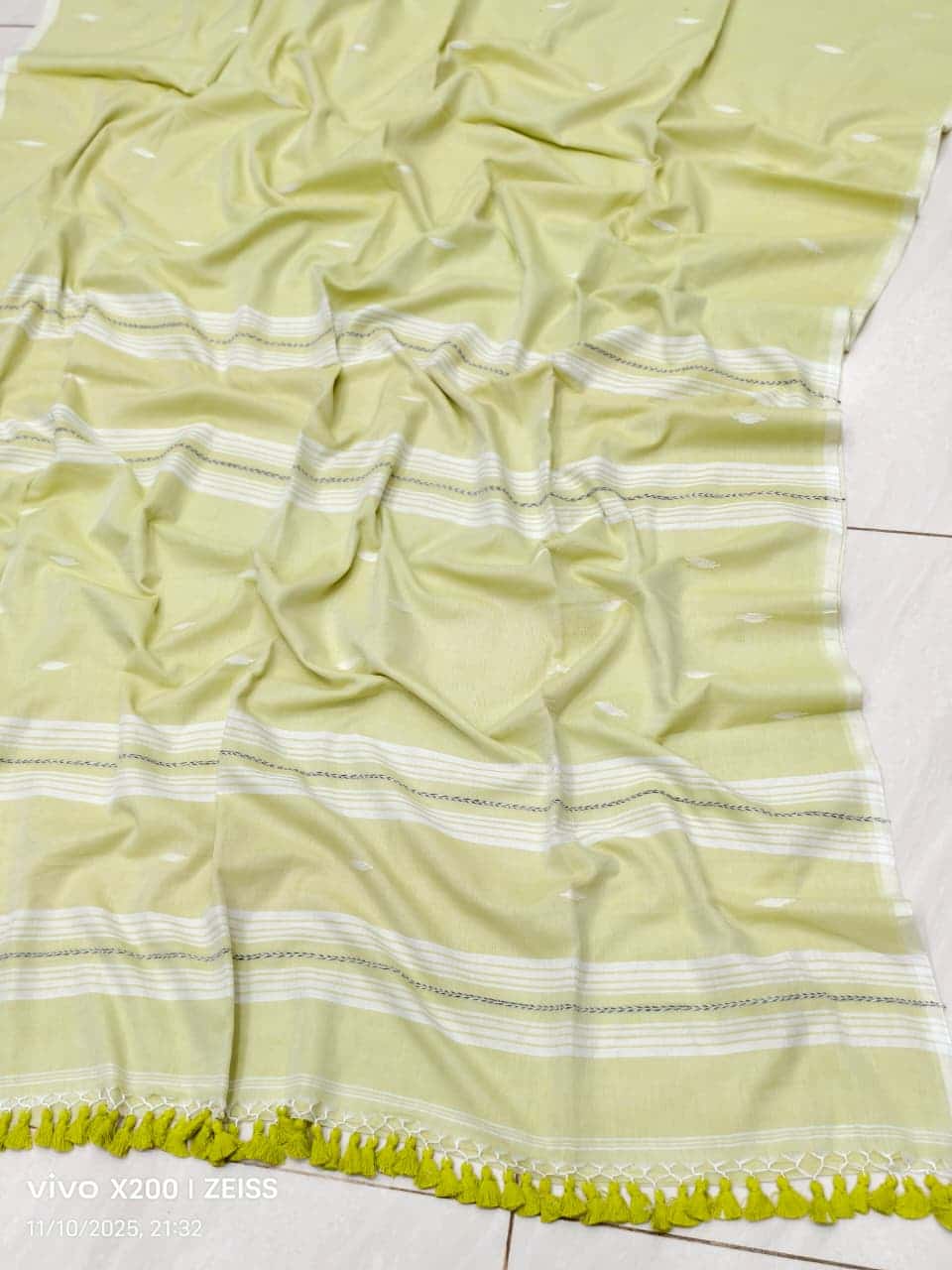 Light Green Handloom Cotton Jamdani Saree With Butti Work