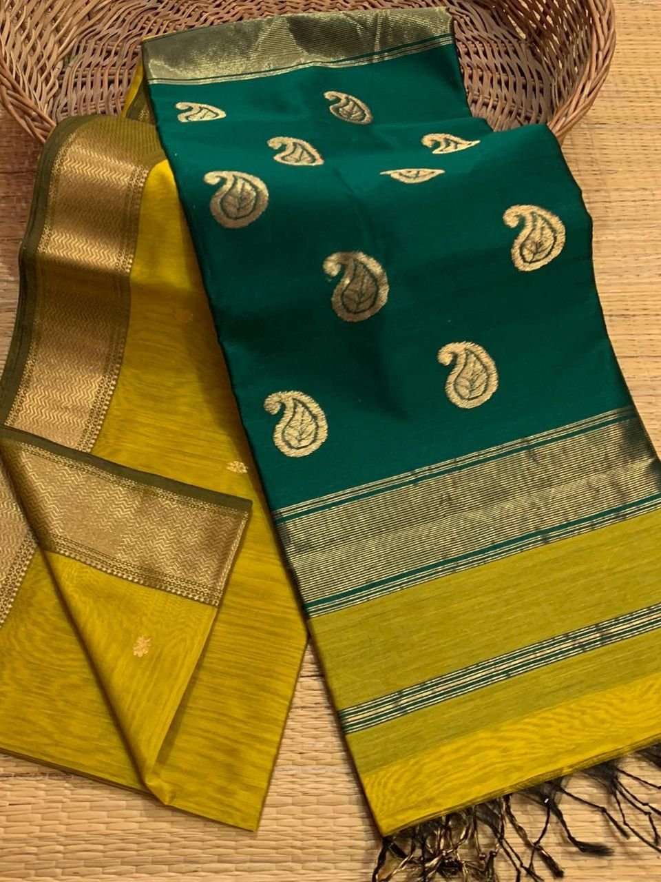 Beautiful Green Blend Cotton Silk Saree With Blouse Piece Beautiful Green Blend Cotton Silk Saree With Blouse Piece