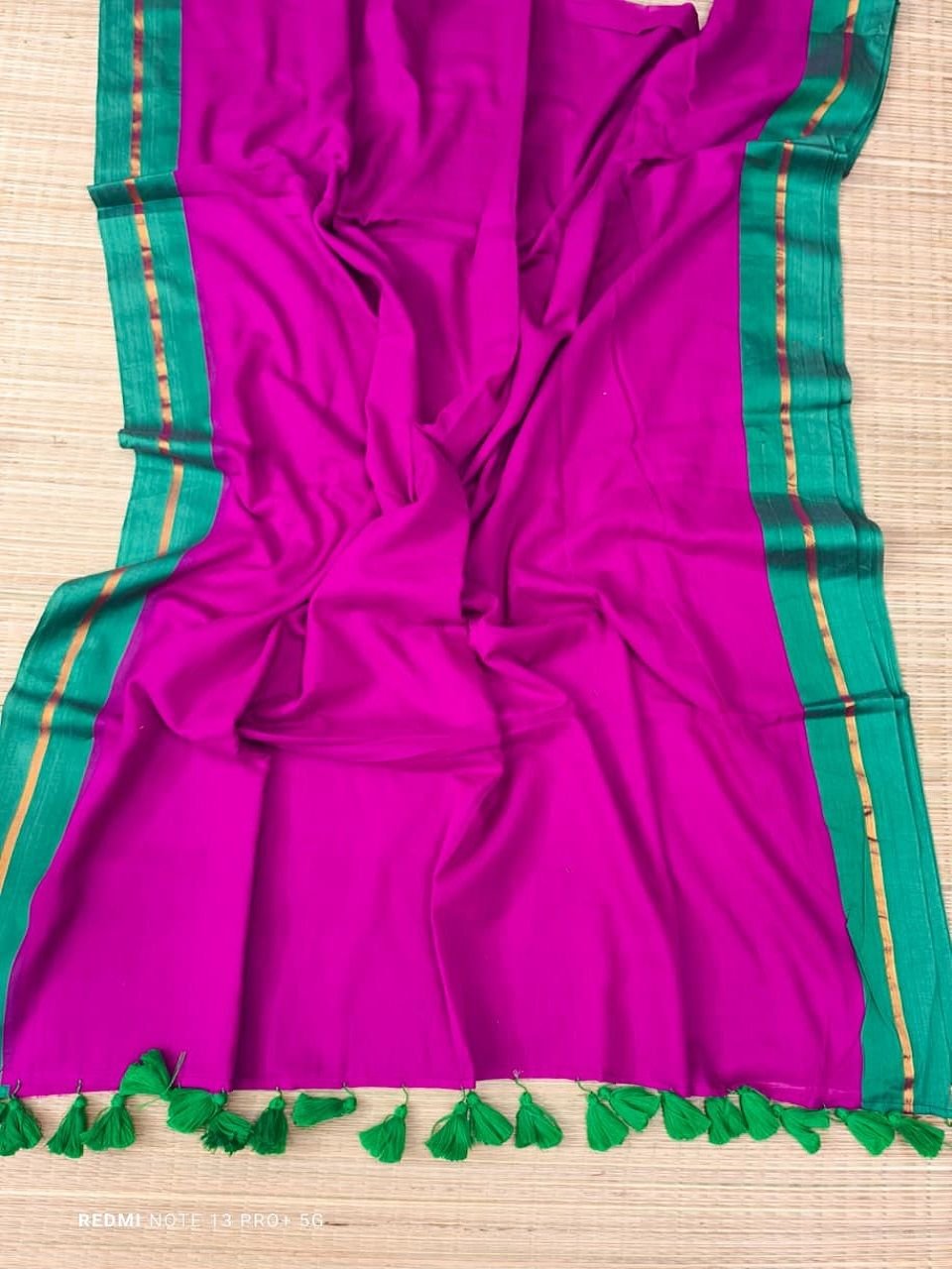 Dark Pink Green Bordered Mul Cotton Saree Without Blouse Piece Dark Pink Green Bordered Mul Cotton Saree Without Blouse Piece