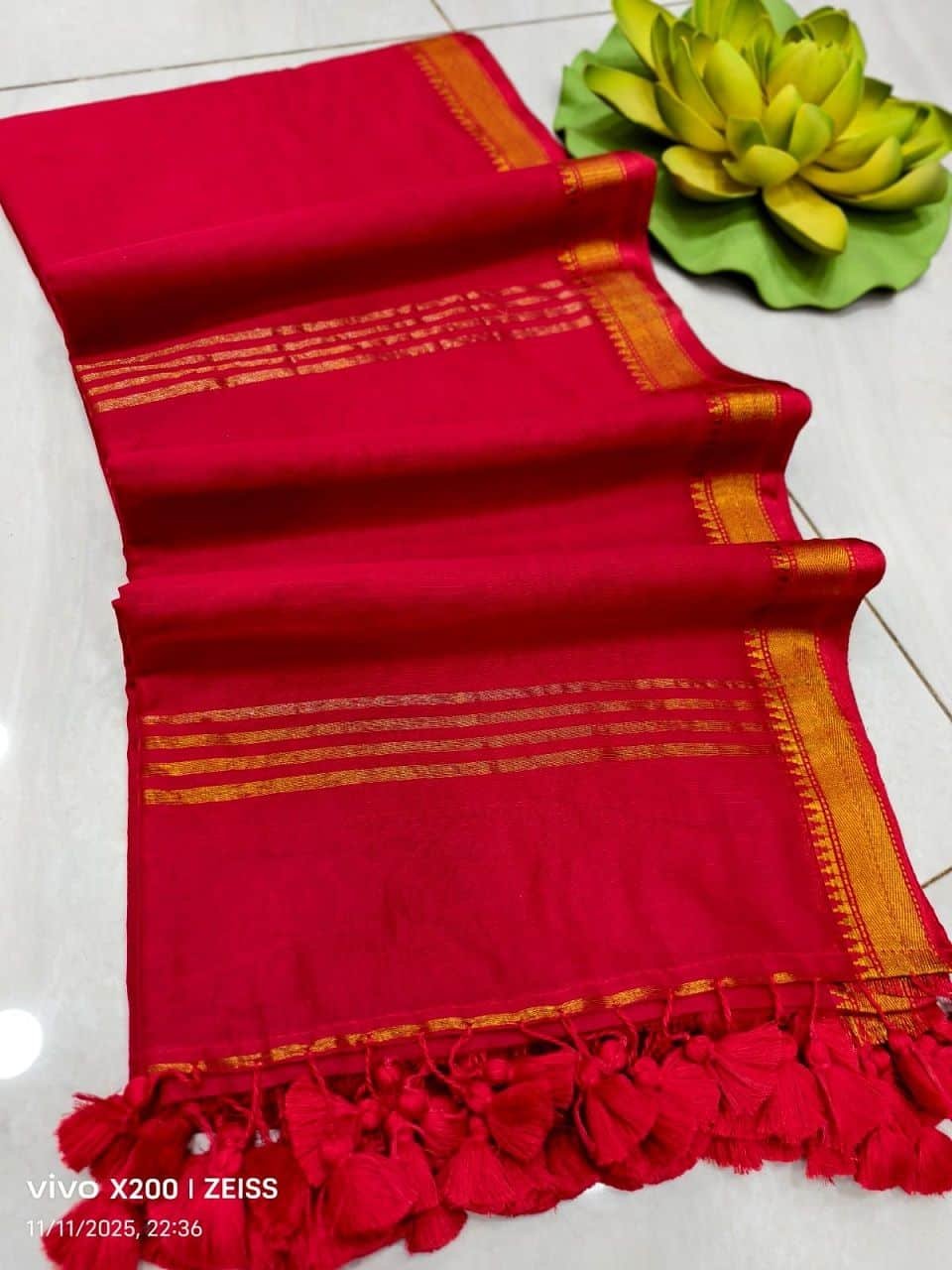 Gorgeous Red Pure Cotton Mangalgiri Saree with Golden Borders Gorgeous Red Pure Cotton Mangalgiri Saree with Golden Borders