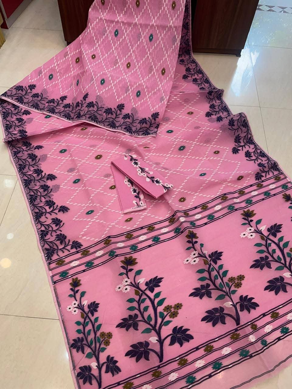Pretty Pink Triangular Pattern Dhakai Jamdani Saree Pretty Pink Triangular Pattern Dhakai Jamdani Saree