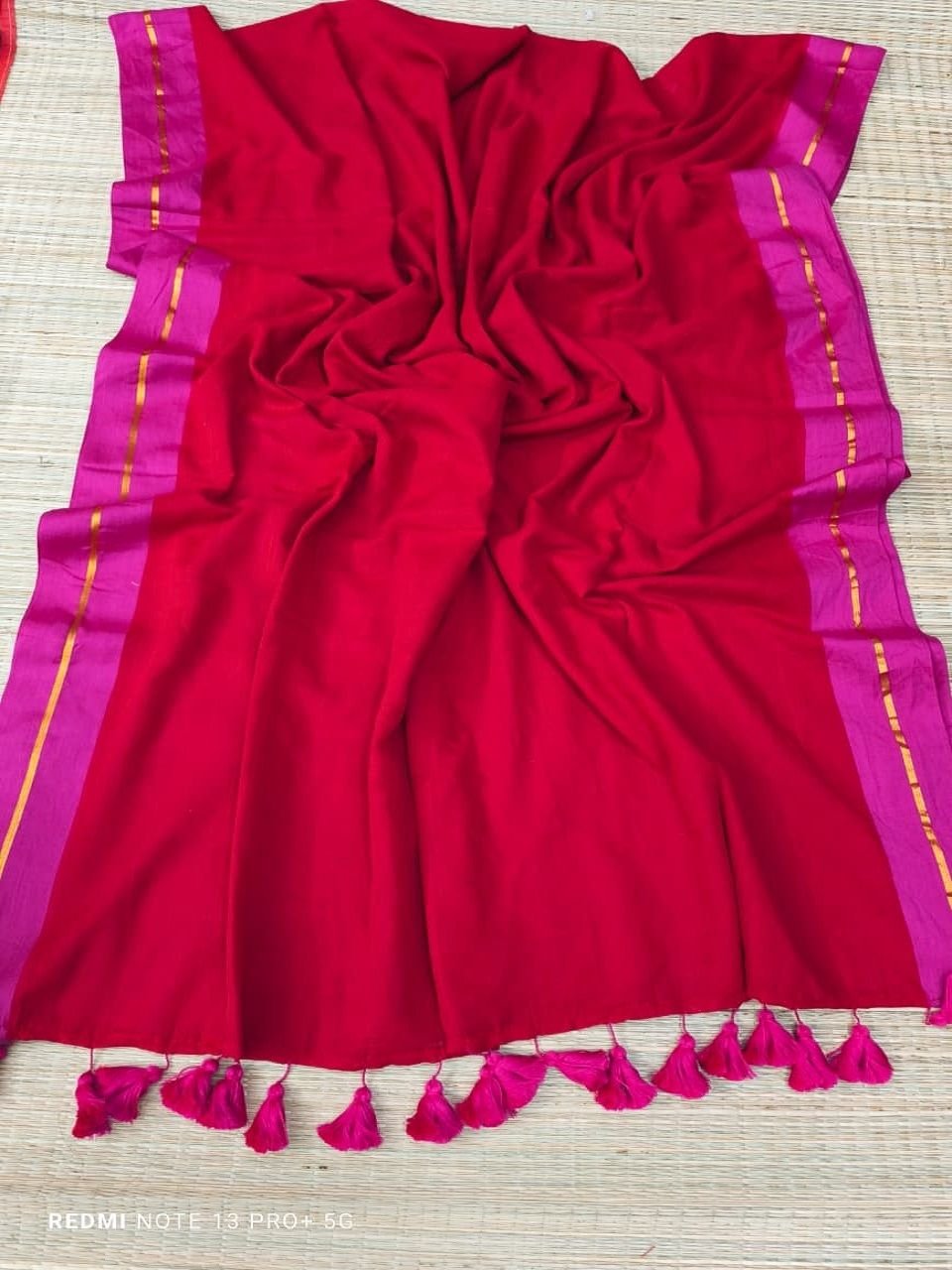 Red Pink Bordered Mul Cotton Saree Without Blouse Piece Red Pink Bordered Mul Cotton Saree Without Blouse Piece
