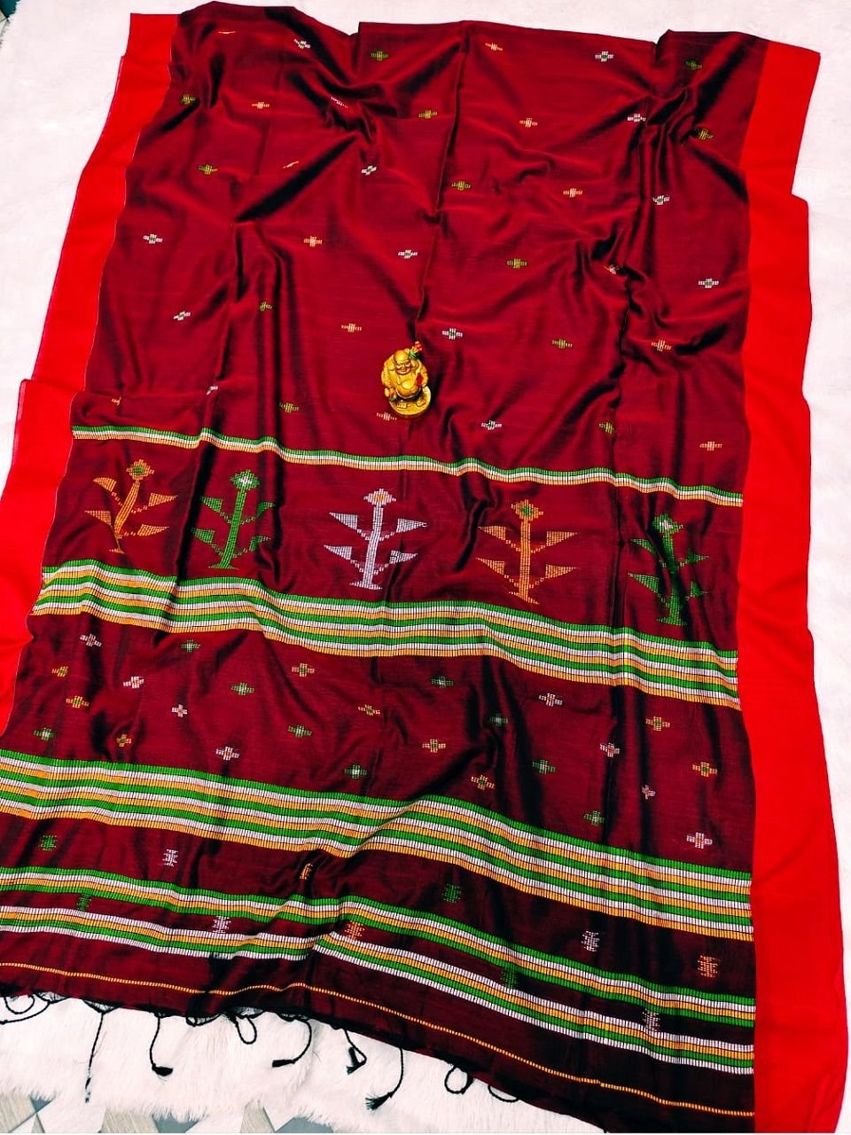 Stunning Maroon Handwoven Cotton Saree For Casual Wearing Stunning Maroon Handwoven Cotton Saree For Casual Wearing