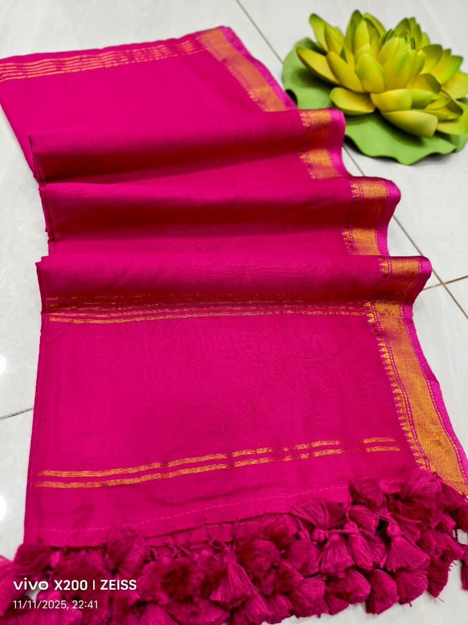 Vibrant Rani Pink Pure Cotton Mangalgiri Saree with Golden Borders Vibrant Rani Pink Pure Cotton Mangalgiri Saree with Golden Borders