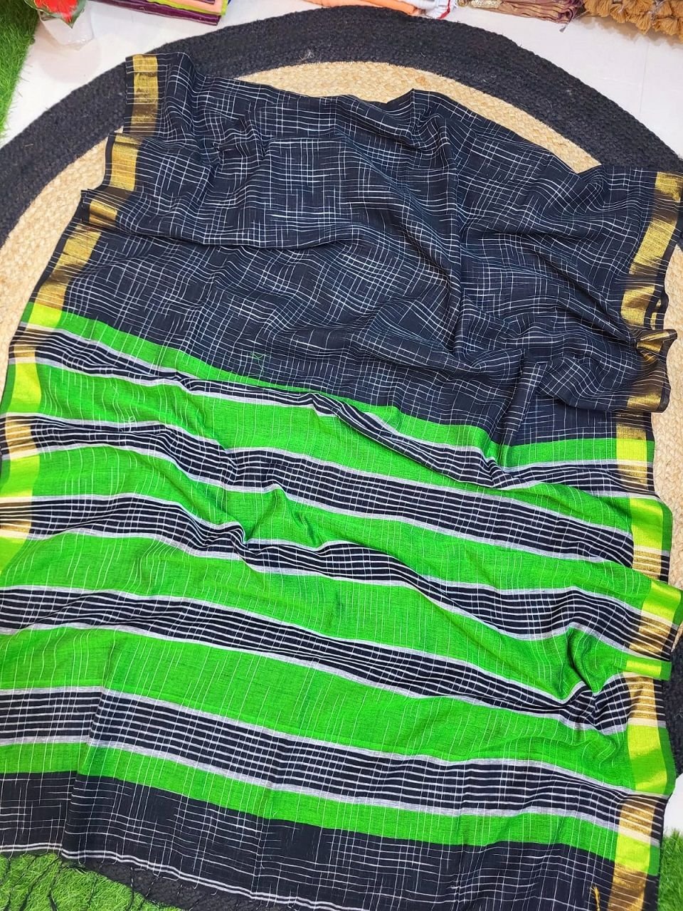 Black Green Kotki Cotton Saree With Running Blouse Black Green Kotki Cotton Saree With Running Blouse