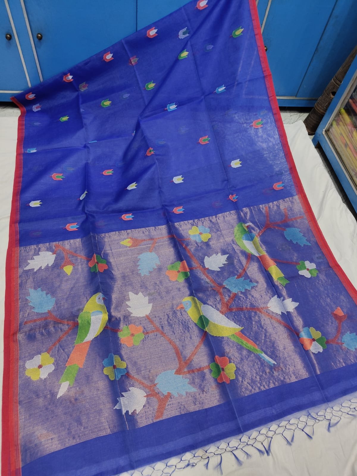 Dark Blue Muslin Jamdani Saree With Paithani Design Pallu Dark Blue Muslin Jamdani Saree With Paithani Design Pallu