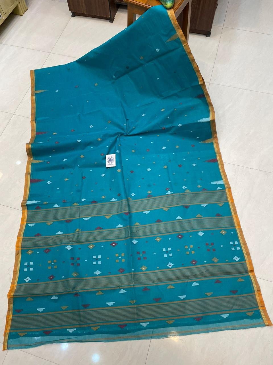 Ocean Blue Tantuja Handmade Cotton Saree Without Blouse Piece Ocean Blue Tantuja Handmade Cotton Saree Without Blouse Piece