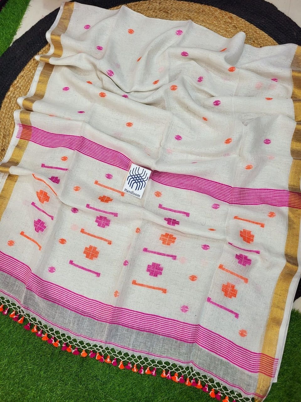OffWhite Pink Orange Jamdani Pure Linen Handwoven Saree OffWhite Pink Orange Jamdani Pure Linen Handwoven Saree