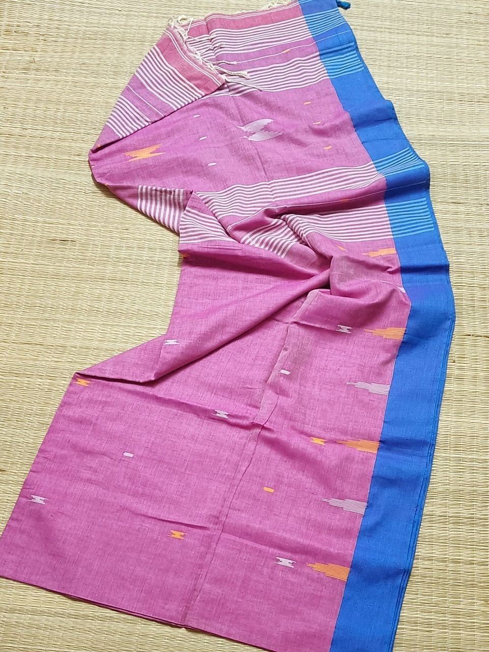 Pink Blue Damru Temple Pattern Handloom Soft Cotton Saree Pink Blue Damru Temple Pattern Handloom Soft Cotton Saree
