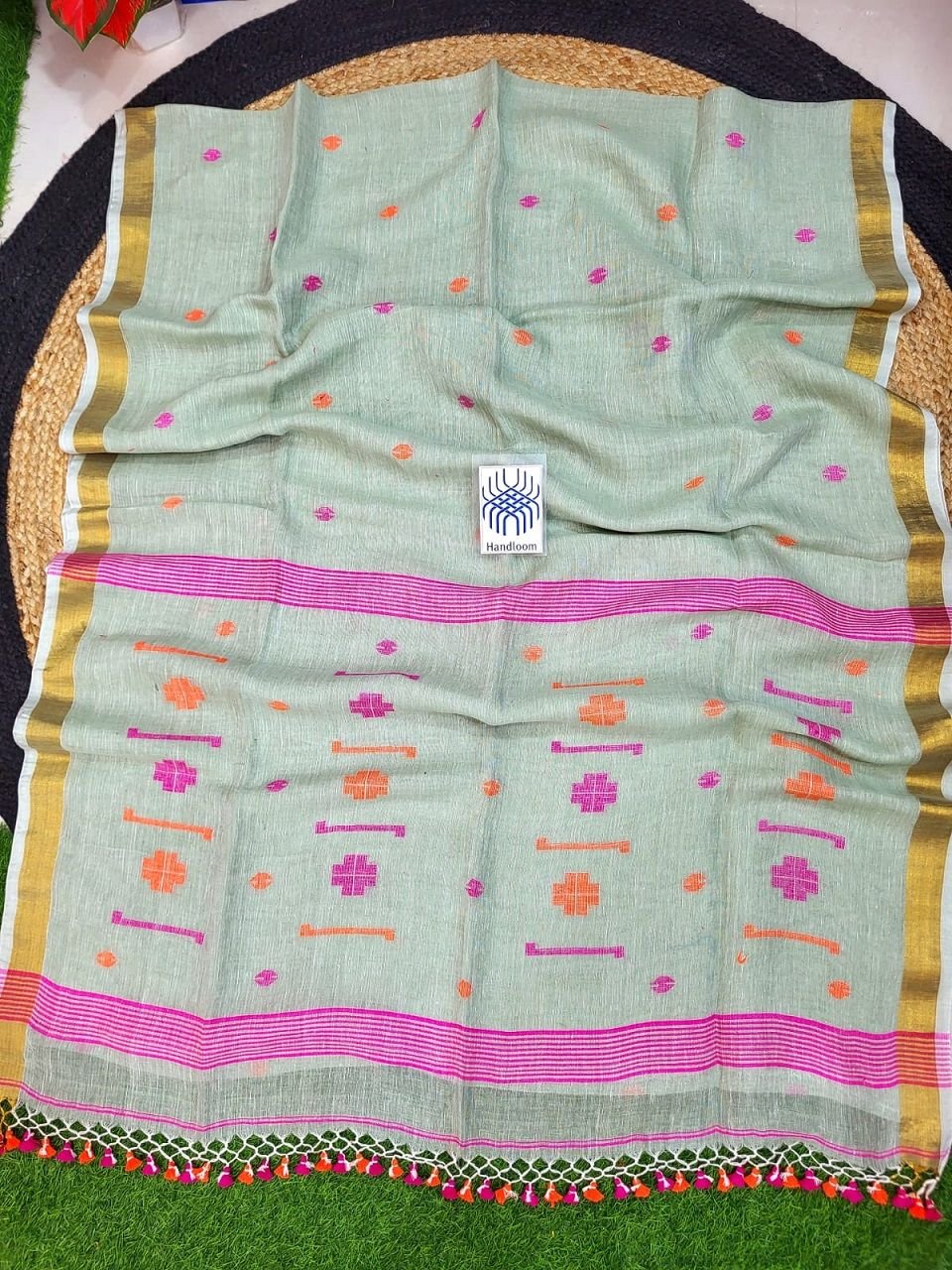 Pista Green Pink Orange Jamdani Pure Linen Handwoven Saree Pista Green Pink Orange Jamdani Pure Linen Handwoven Saree