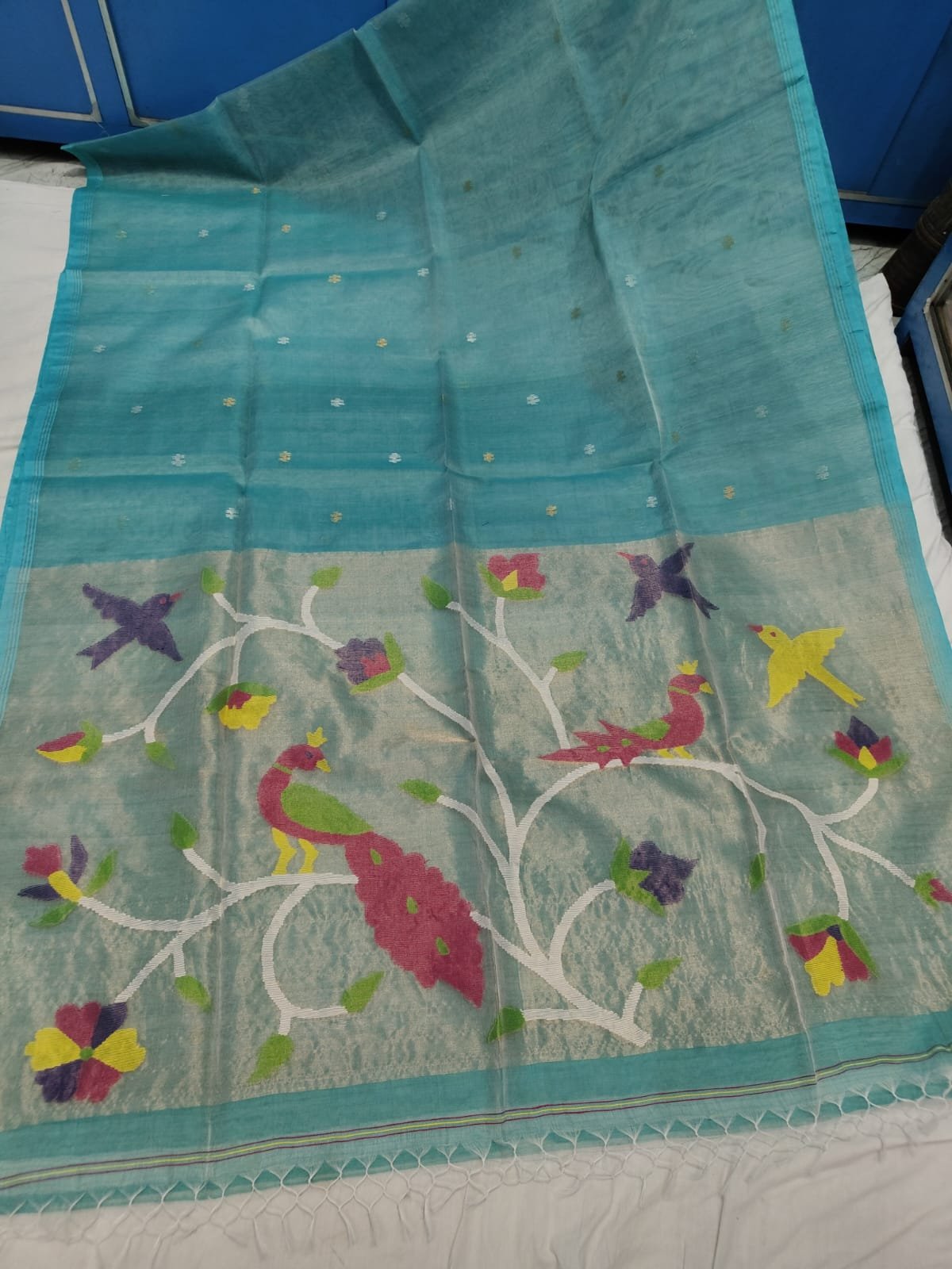 Rama Green Muslin Jamdani Saree With Paithani Design Pallu Rama Green Muslin Jamdani Saree With Paithani Design Pallu