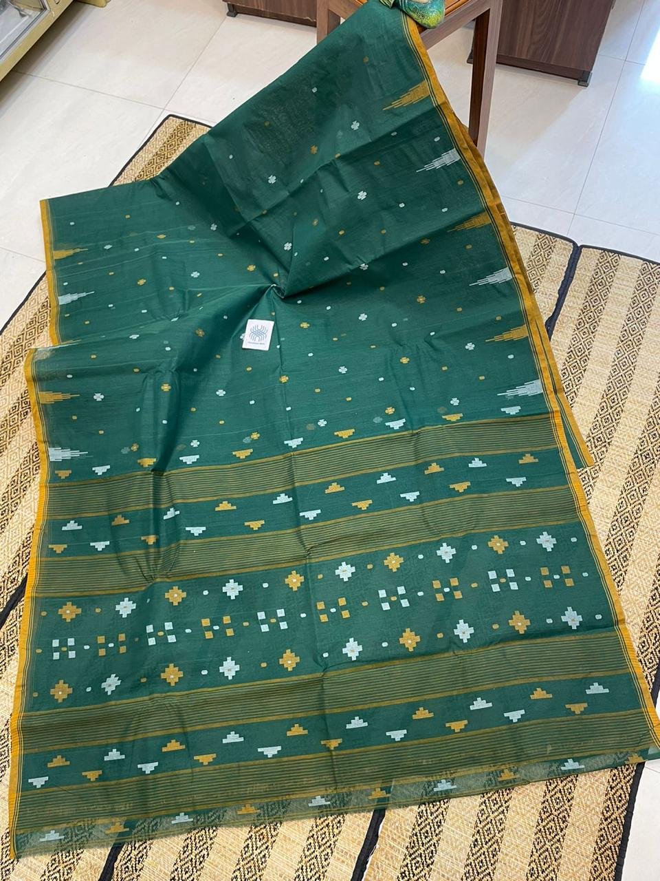 Rama Green Tantuja Handmade Cotton Saree Without Blouse Piece Rama Green Tantuja Handmade Cotton Saree Without Blouse Piece