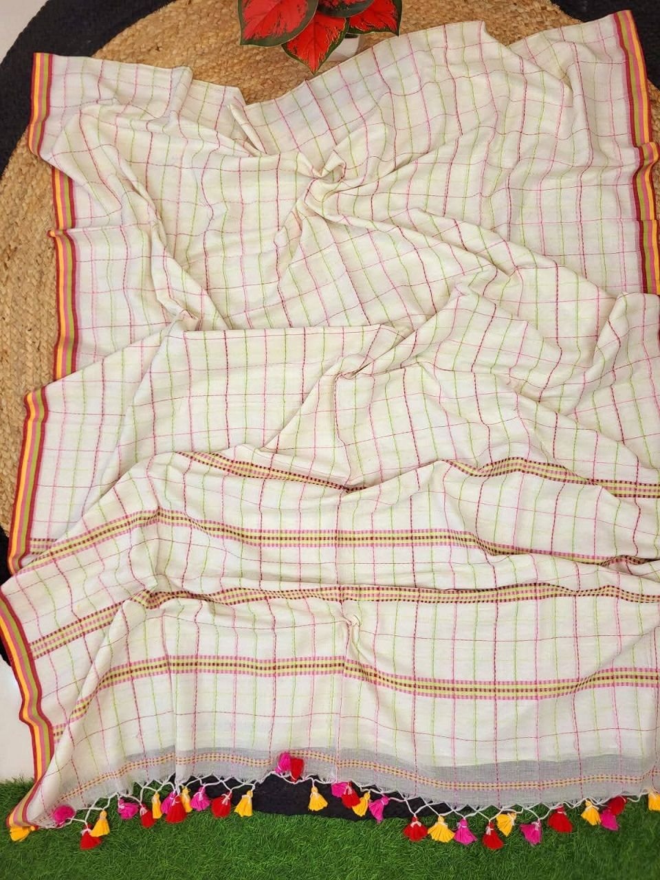 White Pure Cotton Kantha Stitch Weaving Check Design Saree White Pure Cotton Kantha Stitch Weaving Check Design Saree