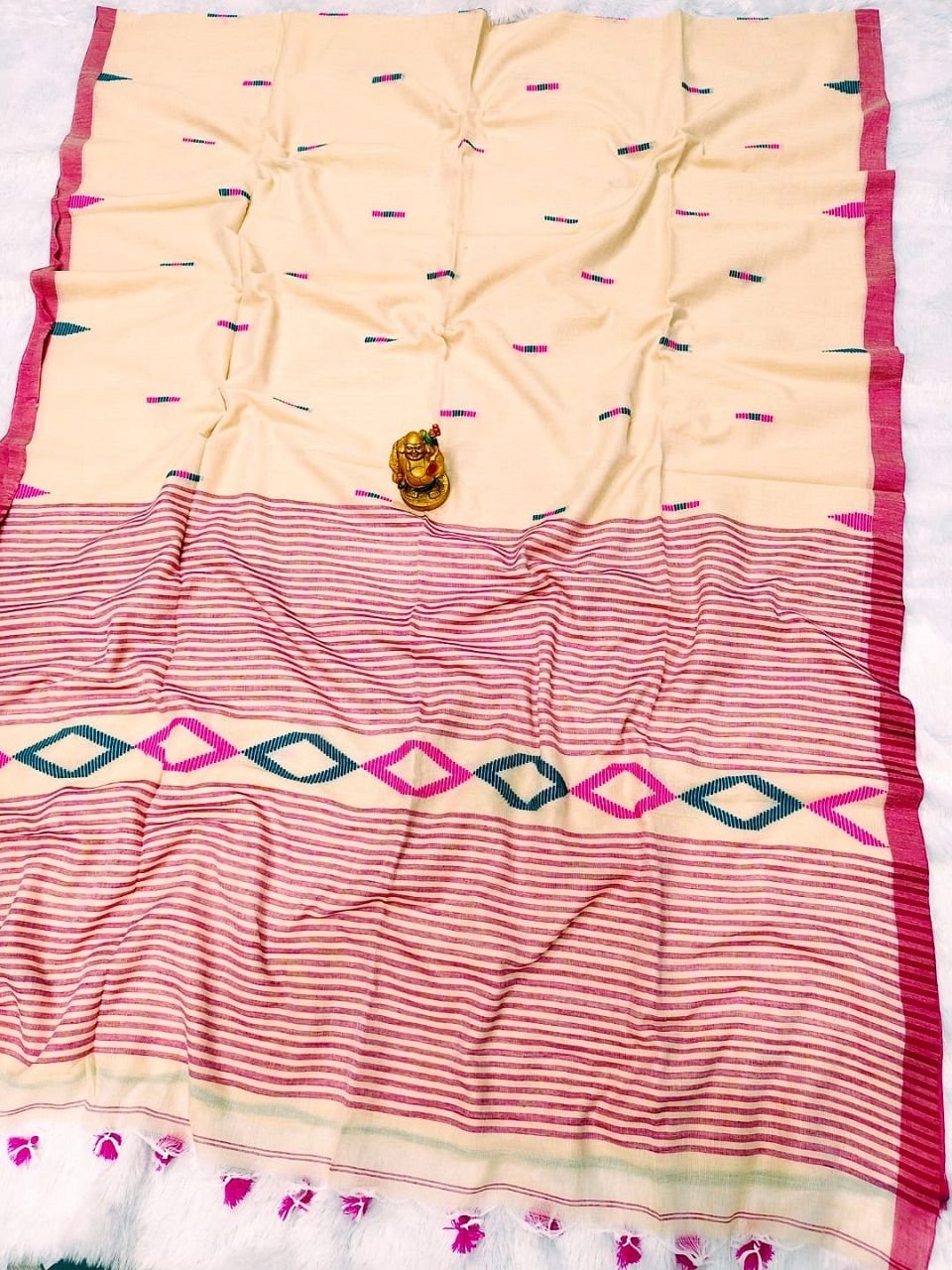 Yellow Pure Cotton Handloom Saree With Allover Woven Ikkat Design Motifs Yellow Pure Cotton Handloom Saree With Allover Woven Ikkat Design Motifs